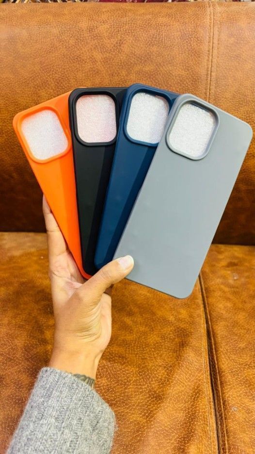 2 CUT SOFT SILICON CASE	CHOICE MODEL AVAILABLE - 4