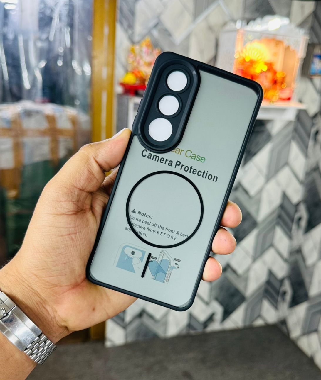 SMOKE WITH MAGSAFE DESIGN CASE 142 PCS LOTT PRICE 47*142=6674/-