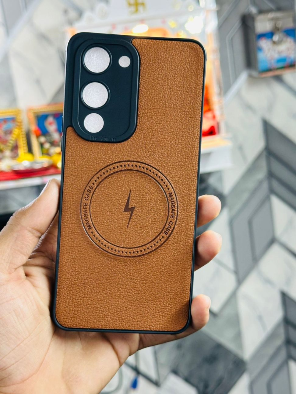 SOFT LEATHER CAMERA PROTECTION MAGSAFE CASE 102 PCS LOTT PRICE 30*102=3060/- - 4